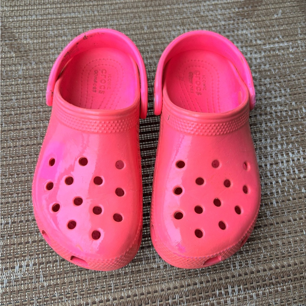 CROCS Kids Shoes - Vibrant Pink